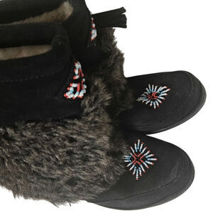Minnetonka Mukluk Bead Winter Boots Black Suede Leather Faux Fur Size 7 Womens